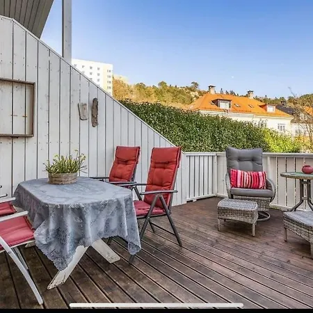Big Central W/ A View And Parking Appartement Bergen