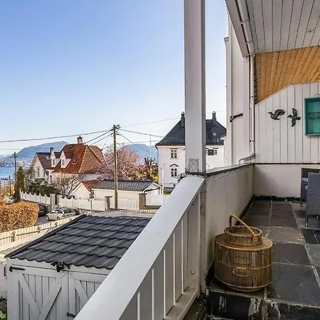Appartement Big Central W/ A View And Parking Bergen